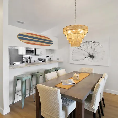 Waterfront Perico Bay Club Villa - Close To Beaches - Mangrove Escape
